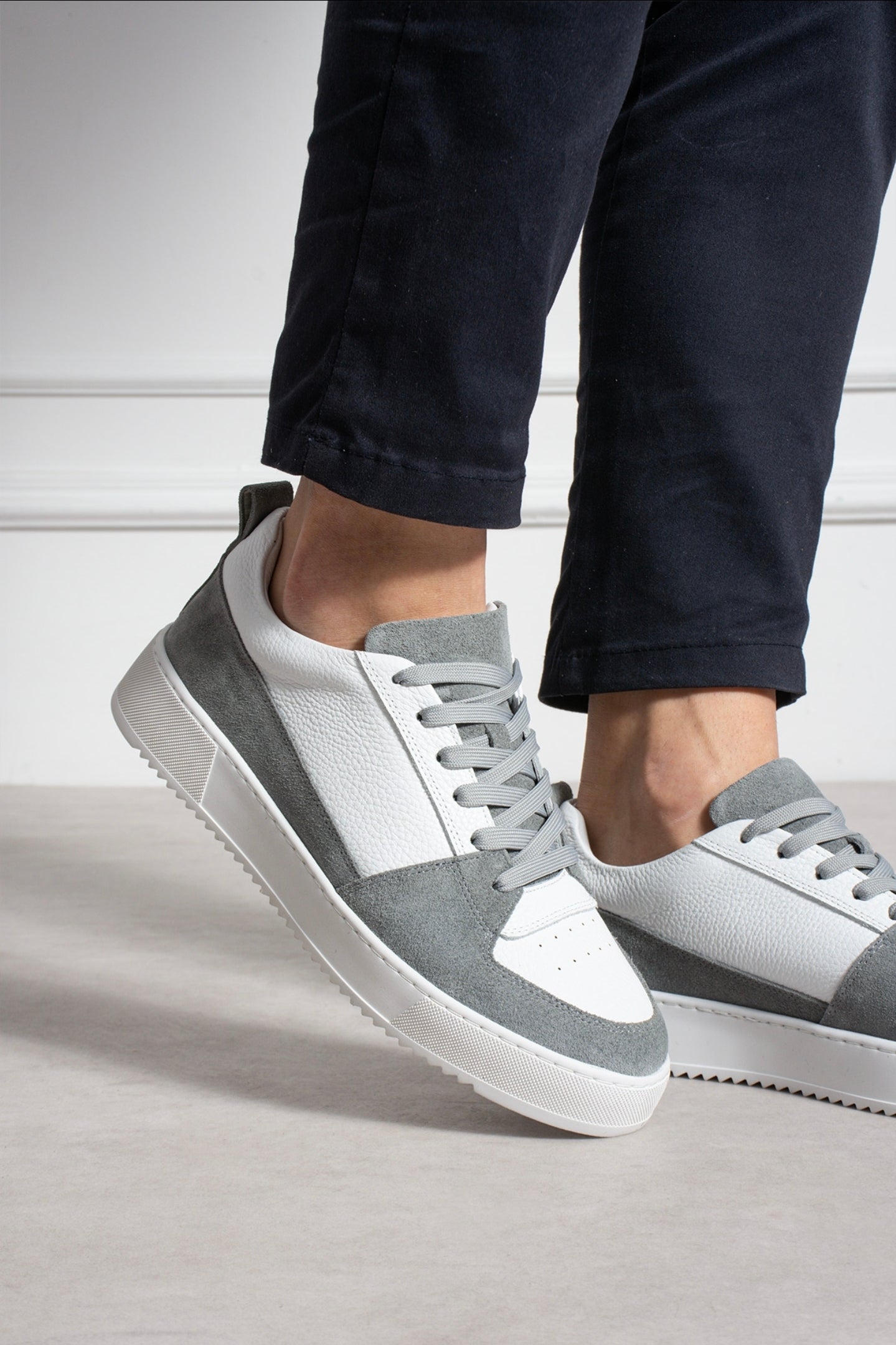 Enesis White-Gray