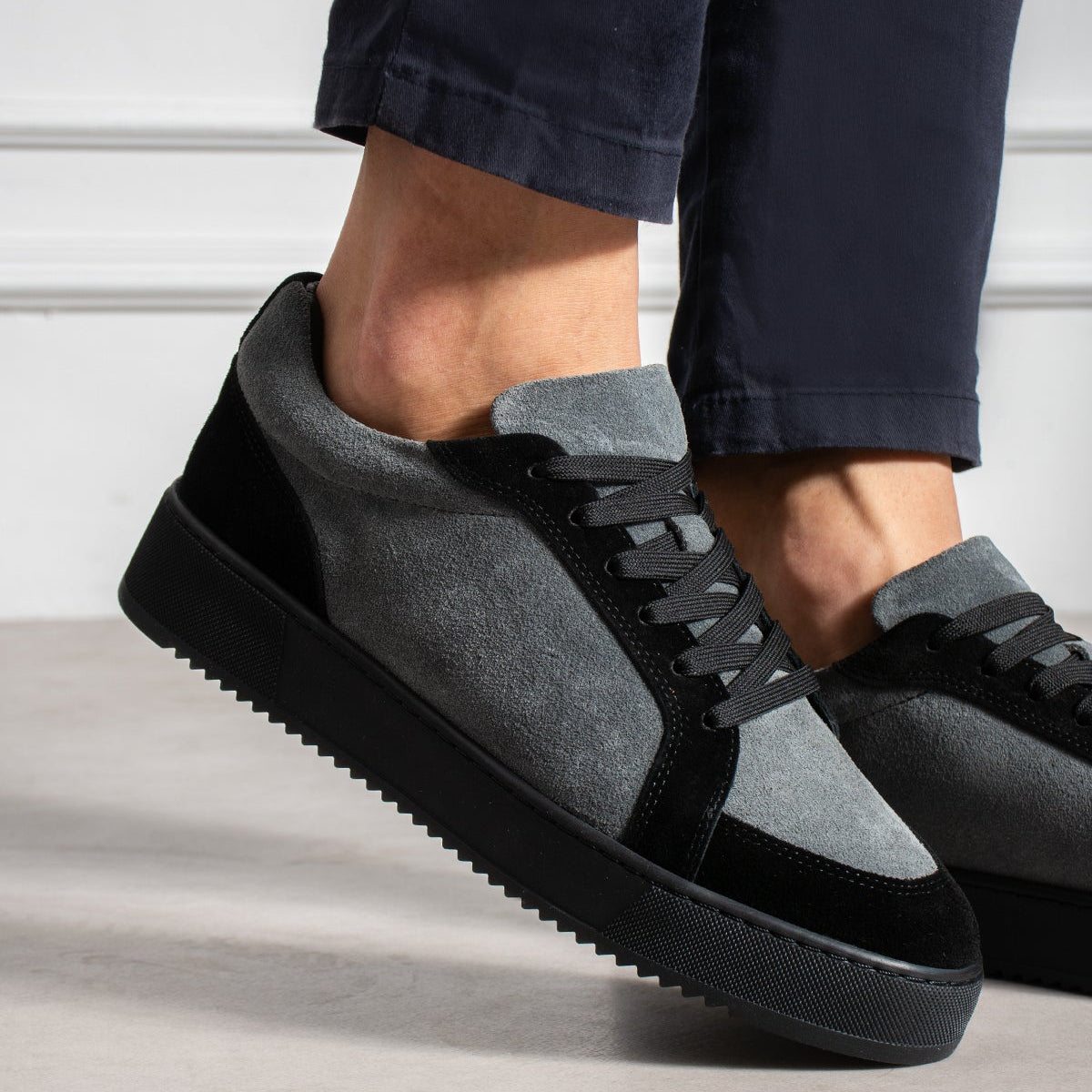 Giovanni Black-Gray