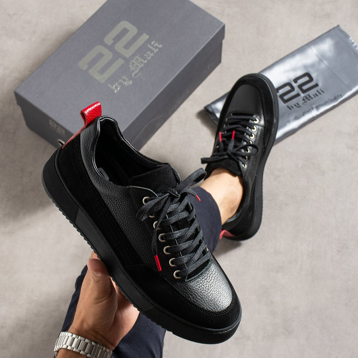 Rio - All Black