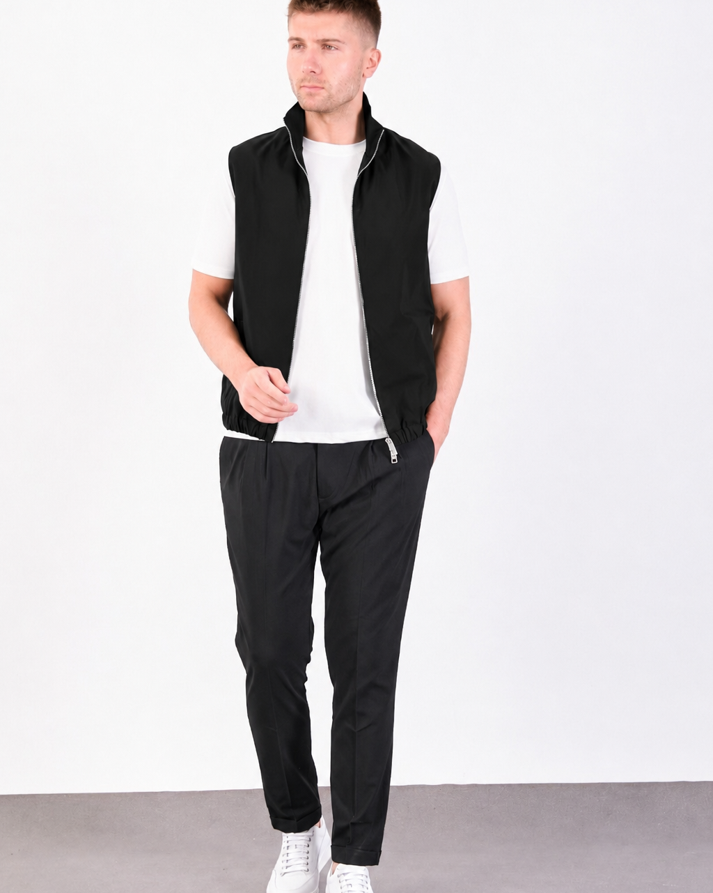 Pato Como Vest Black