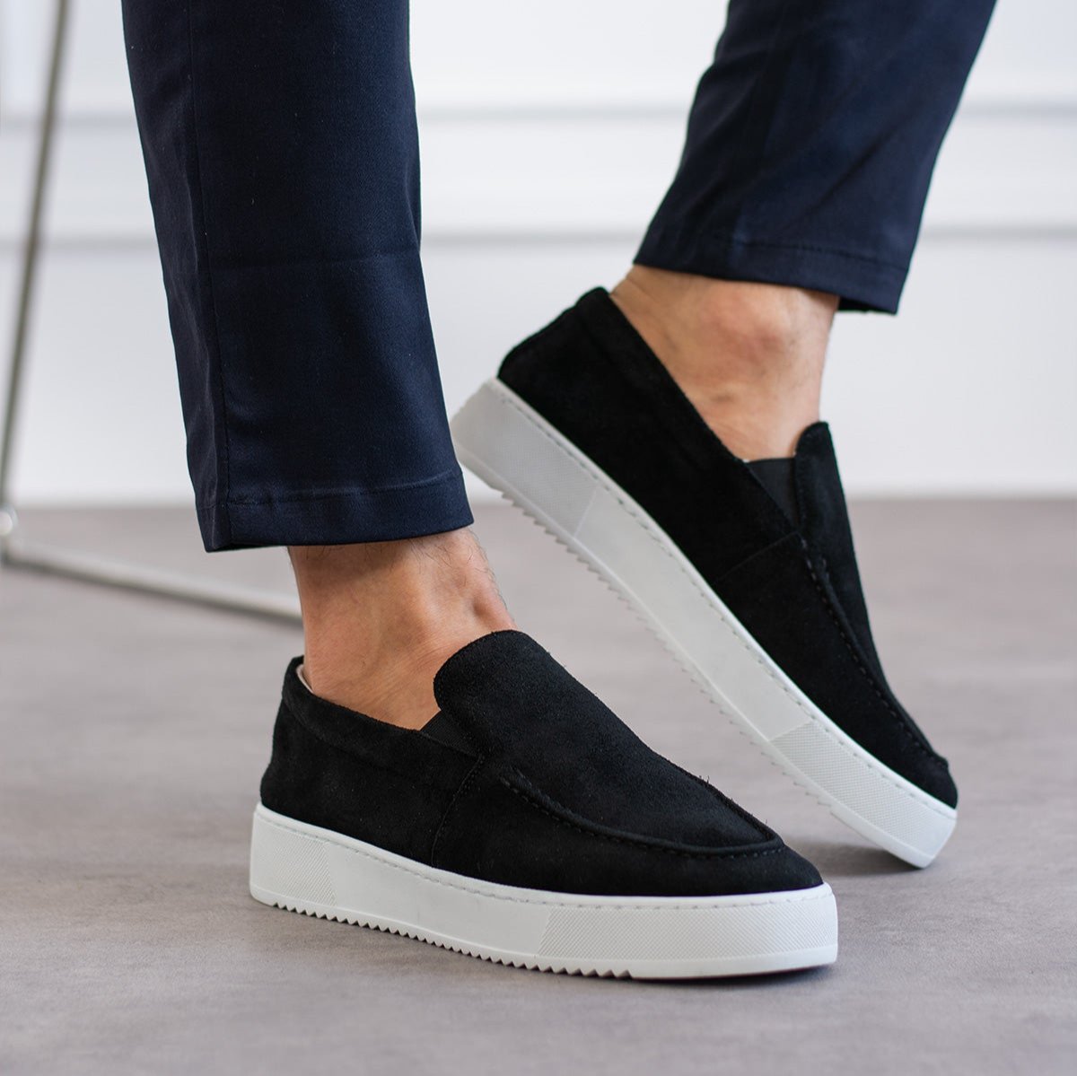 Romero - Black