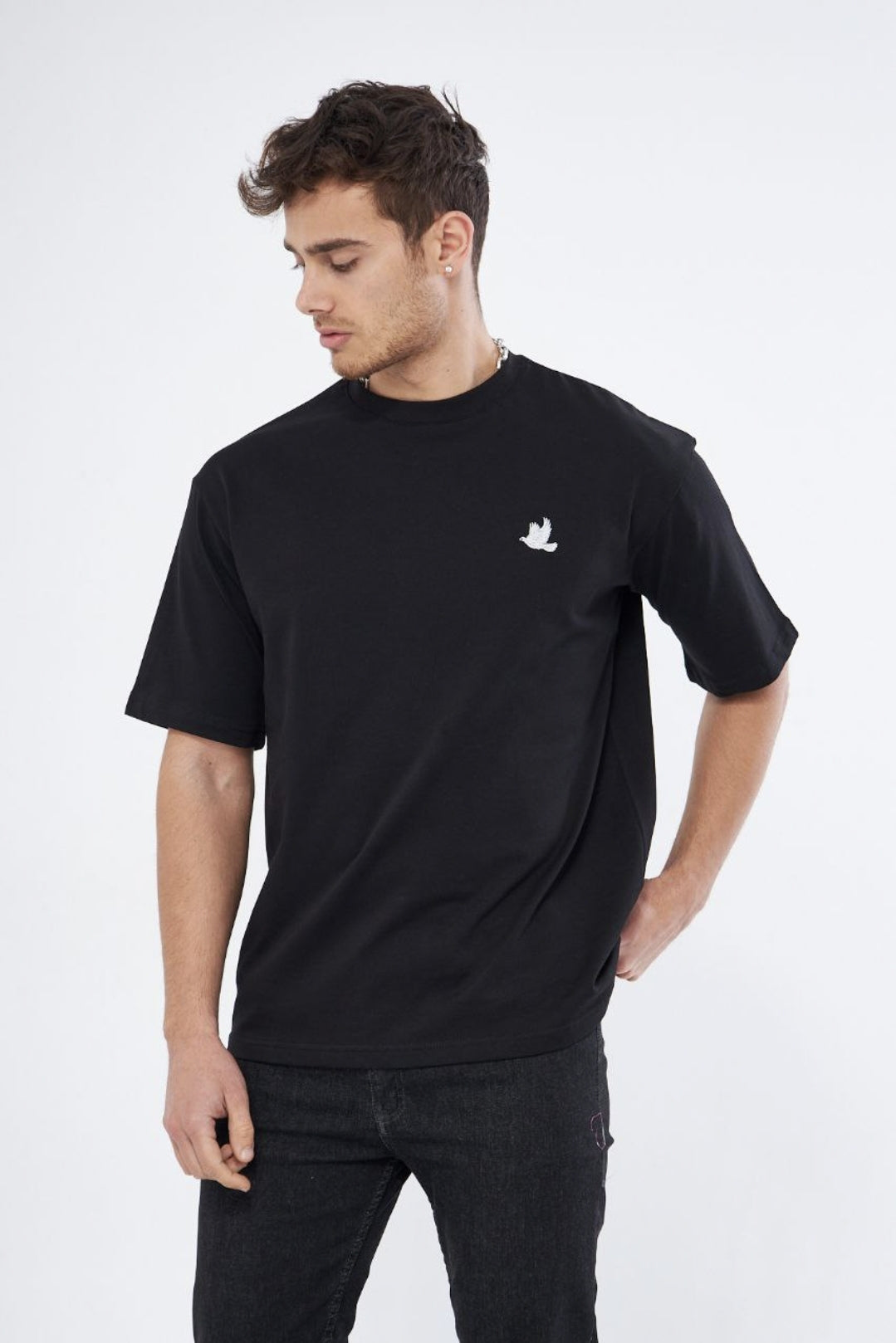 T-shirt met witte duif - Zwart