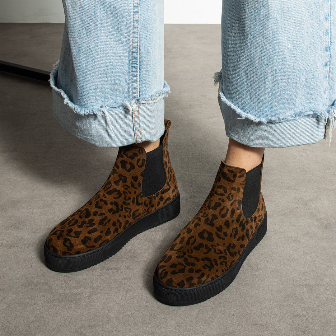 Verona Black Leopar