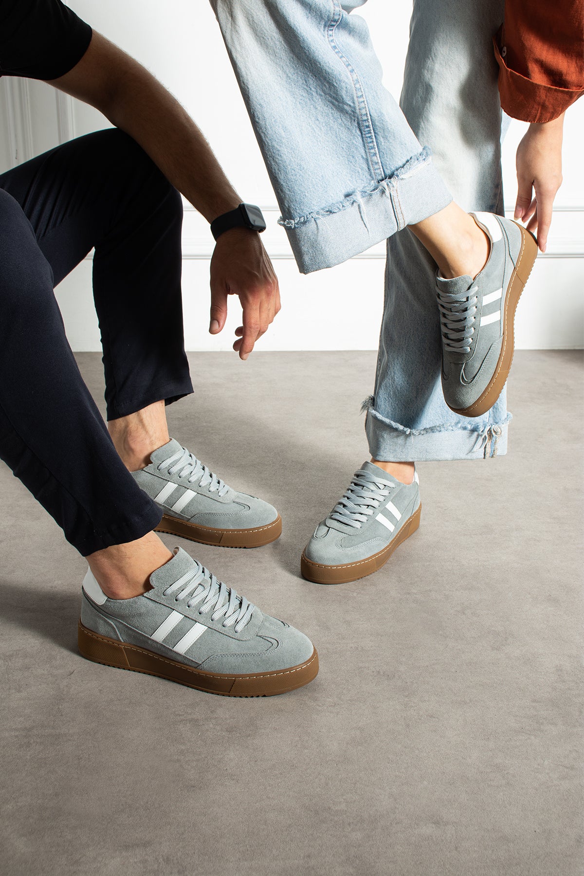 Axis - Gray X