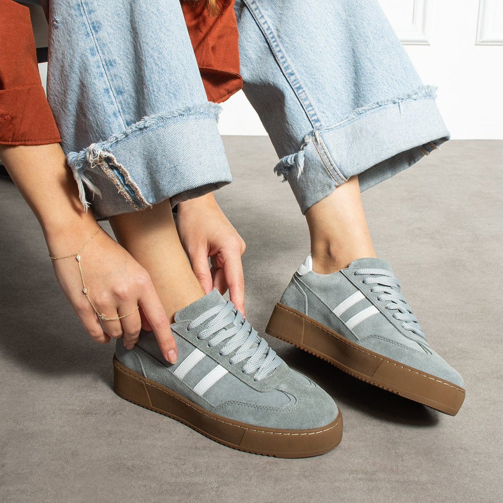 Axis Gray X