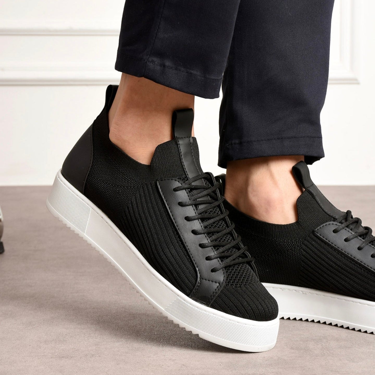KnitVero - Black