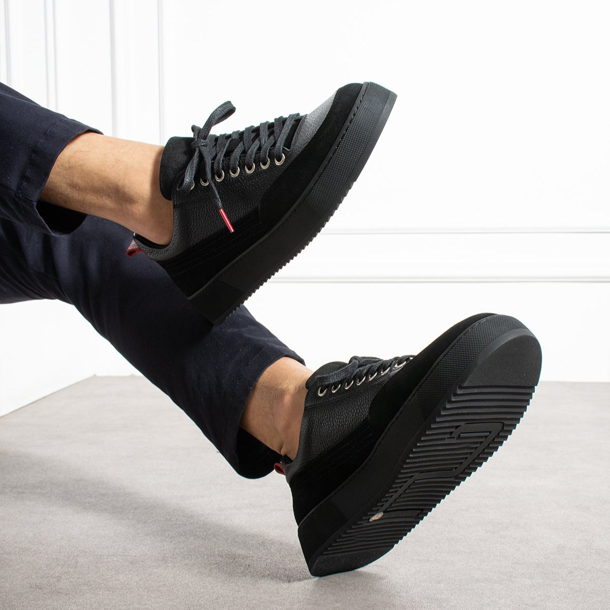 Rio - All Black