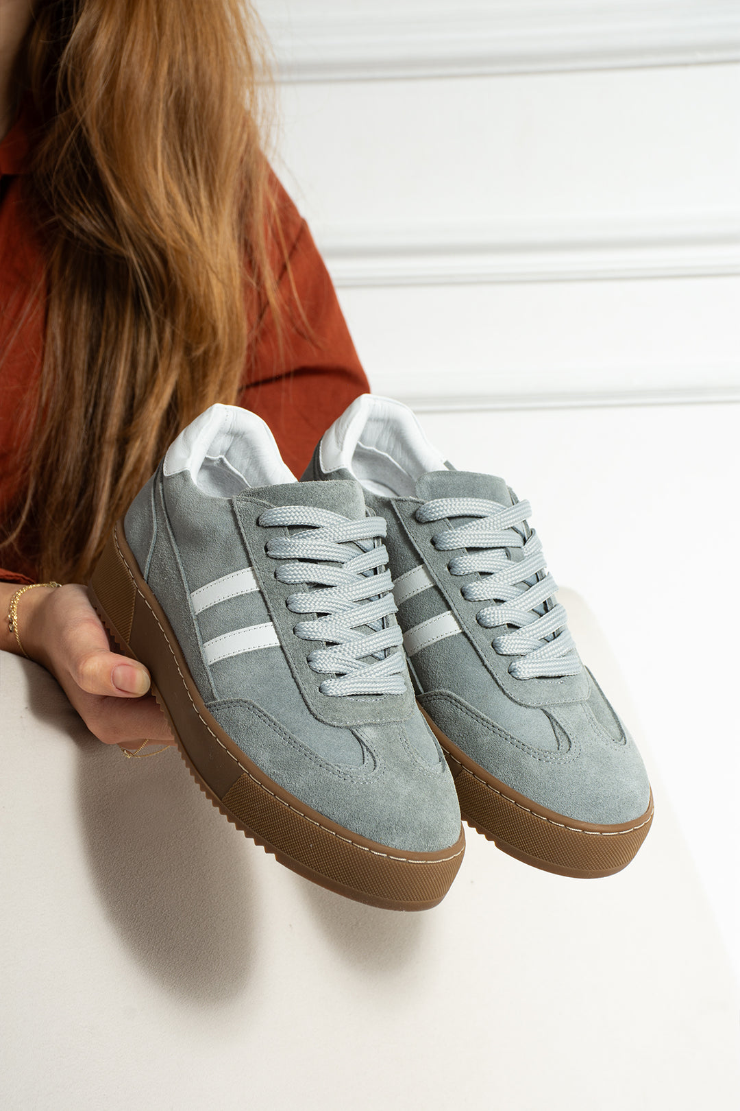 Axis Gray X
