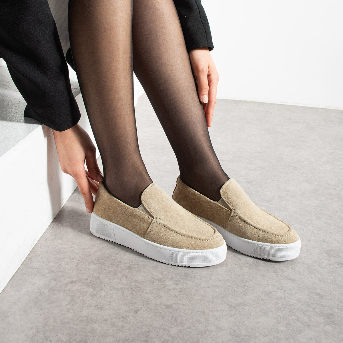Romero Beige X
