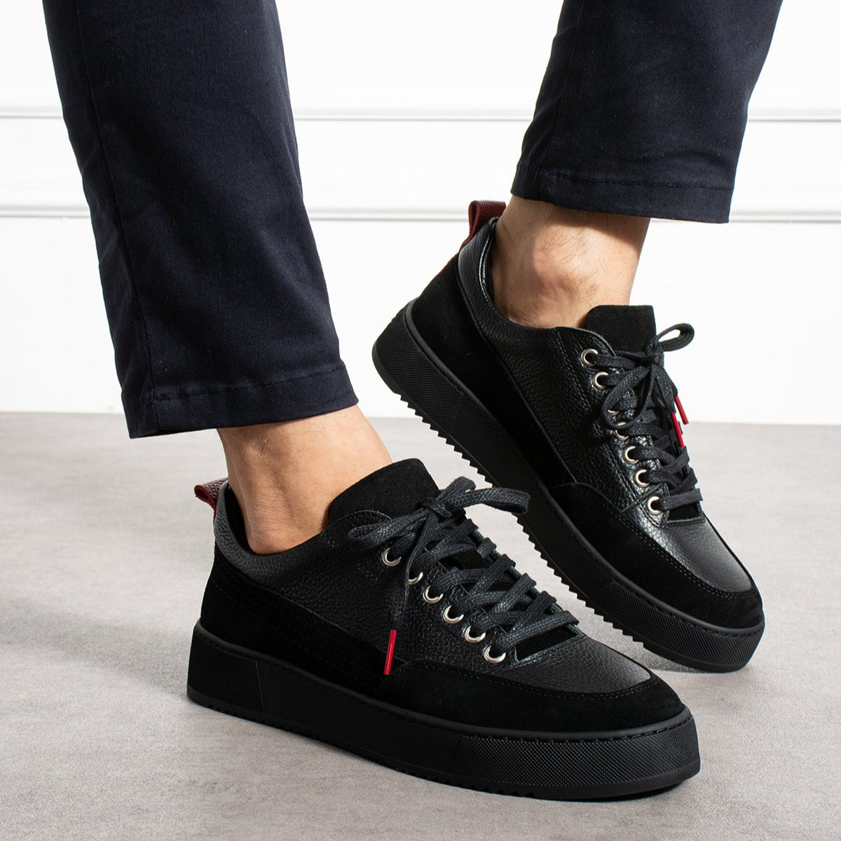 Rio - All Black
