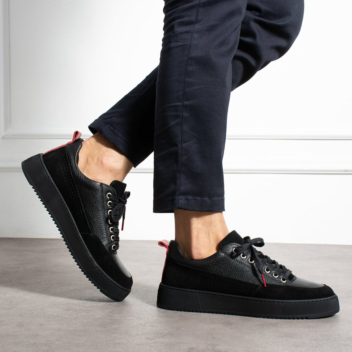 Rio - All Black
