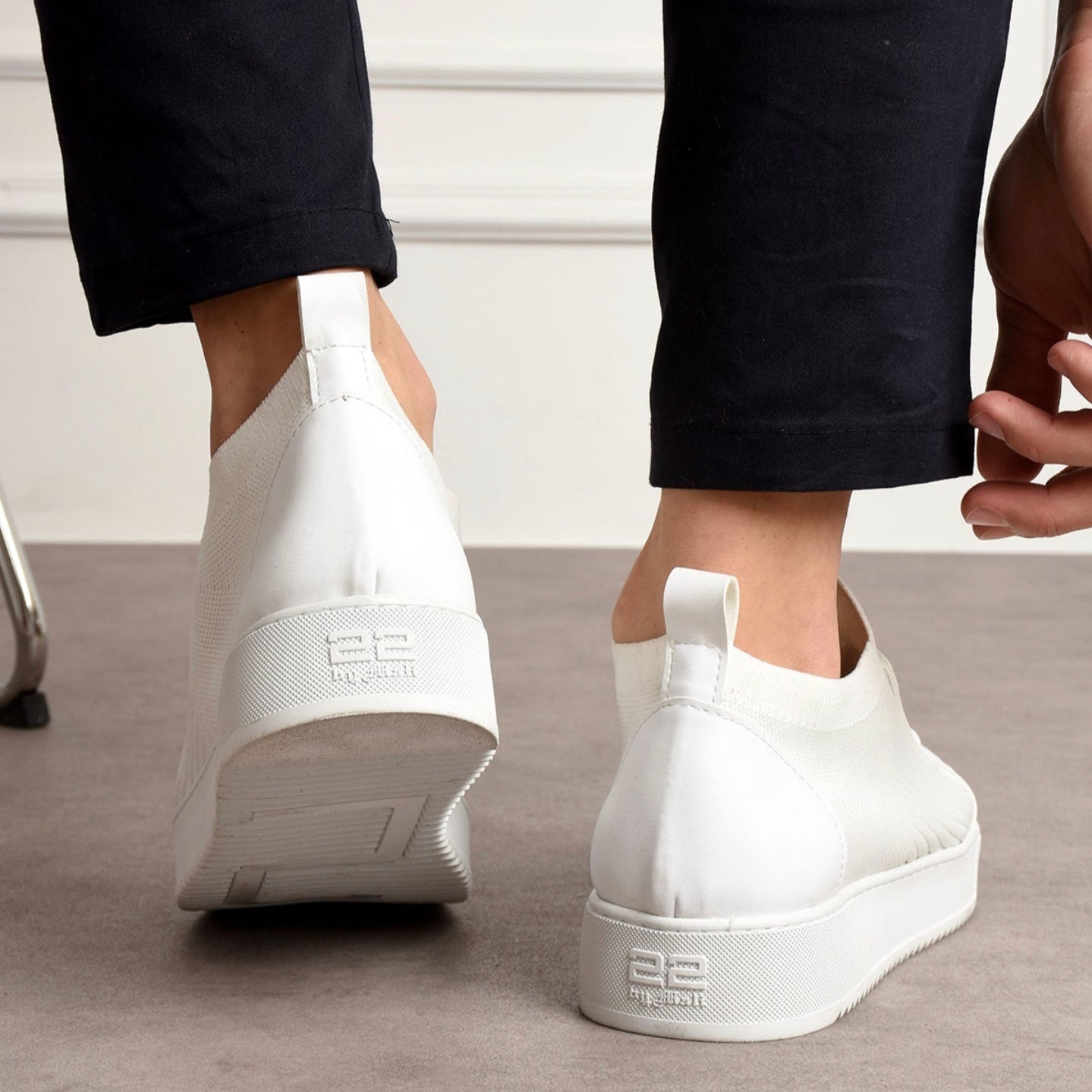 KnitVero - White